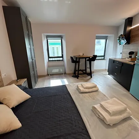 Muralla De - Casco Historico Lugo