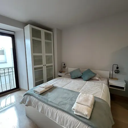 Muralla De - Casco Historico * Lugo