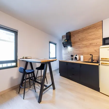 Muralla De - Casco Historico * Lugo