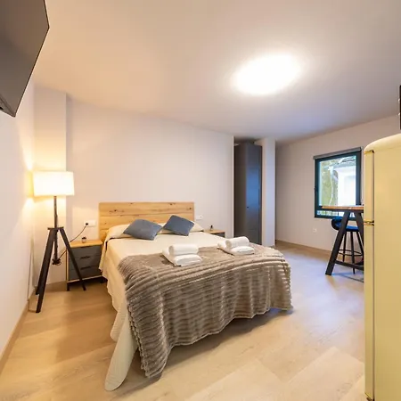 Muralla De - Casco Historico * Lugo