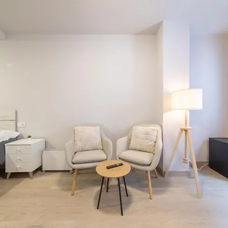 Muralla De - Casco Historico * Lugo